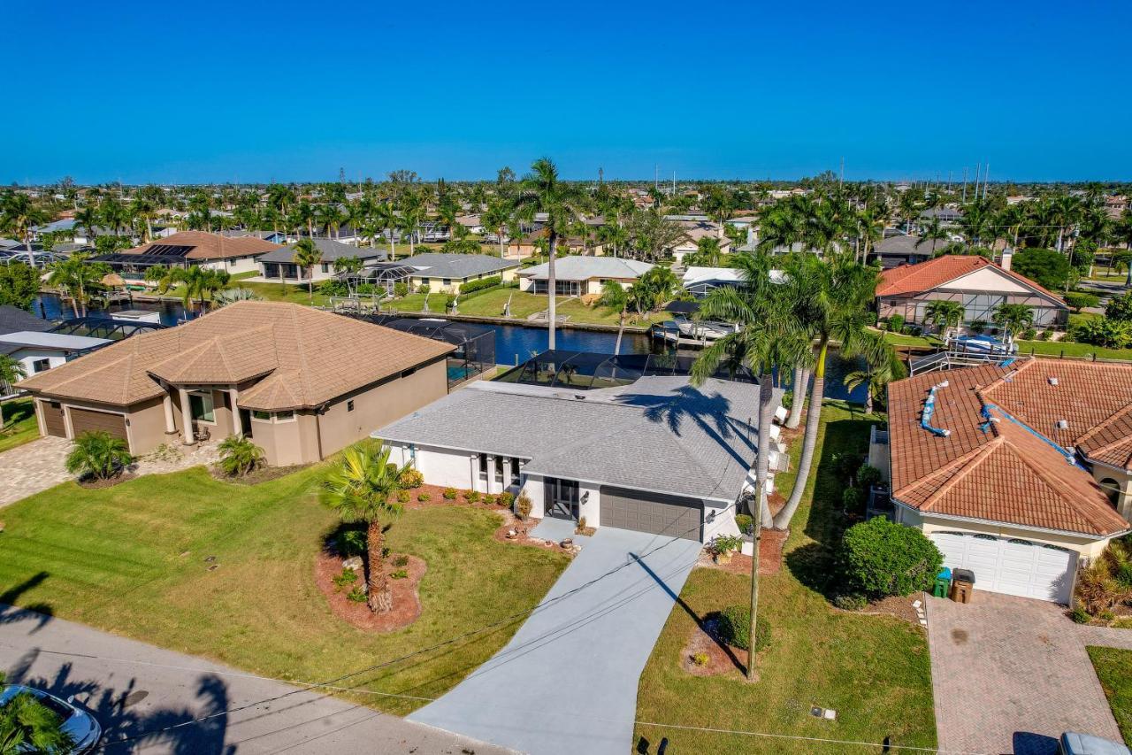 Waterfront Cape Coral Home With Private Pool! Exteriör bild