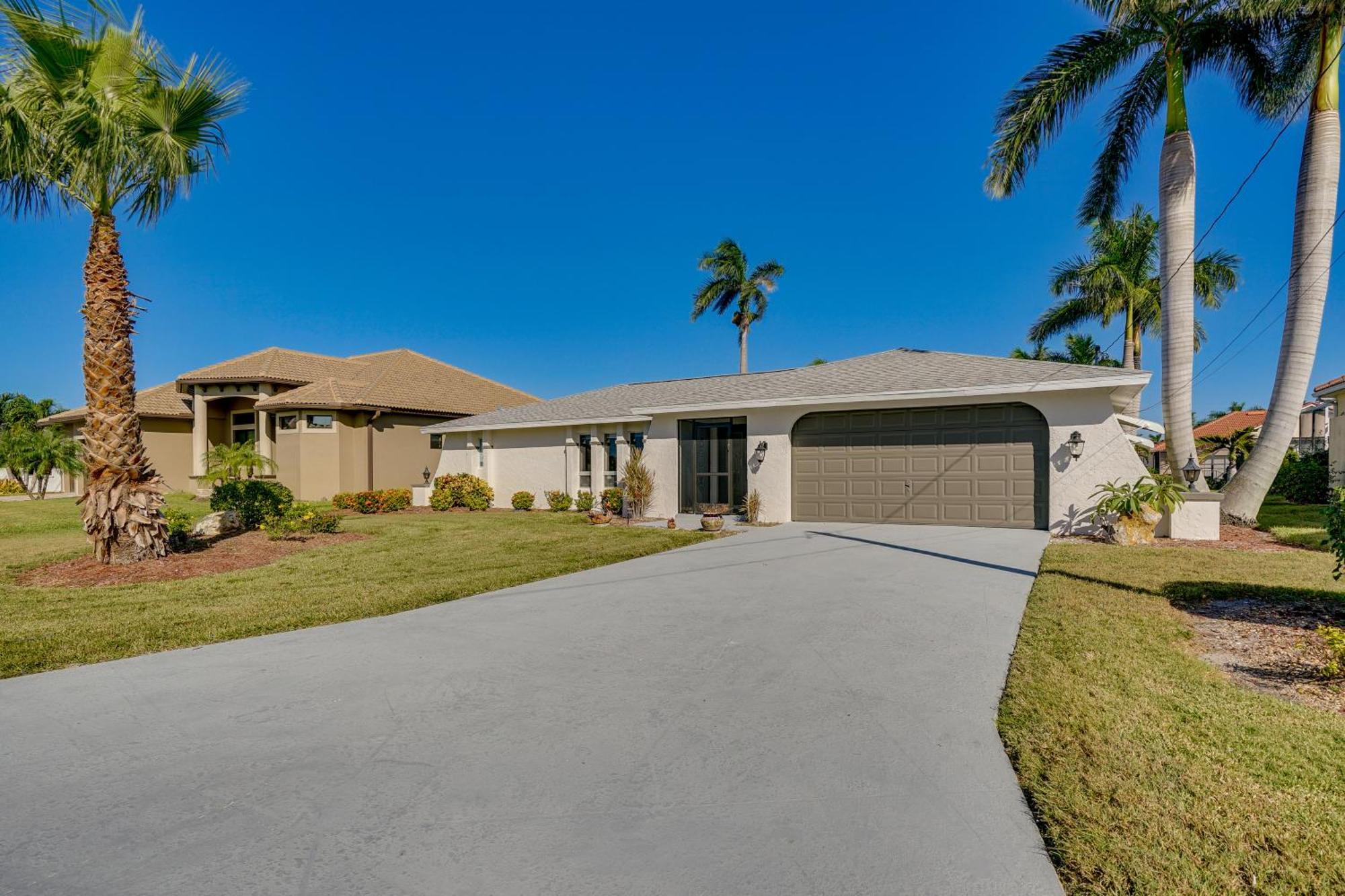 Waterfront Cape Coral Home With Private Pool! Exteriör bild